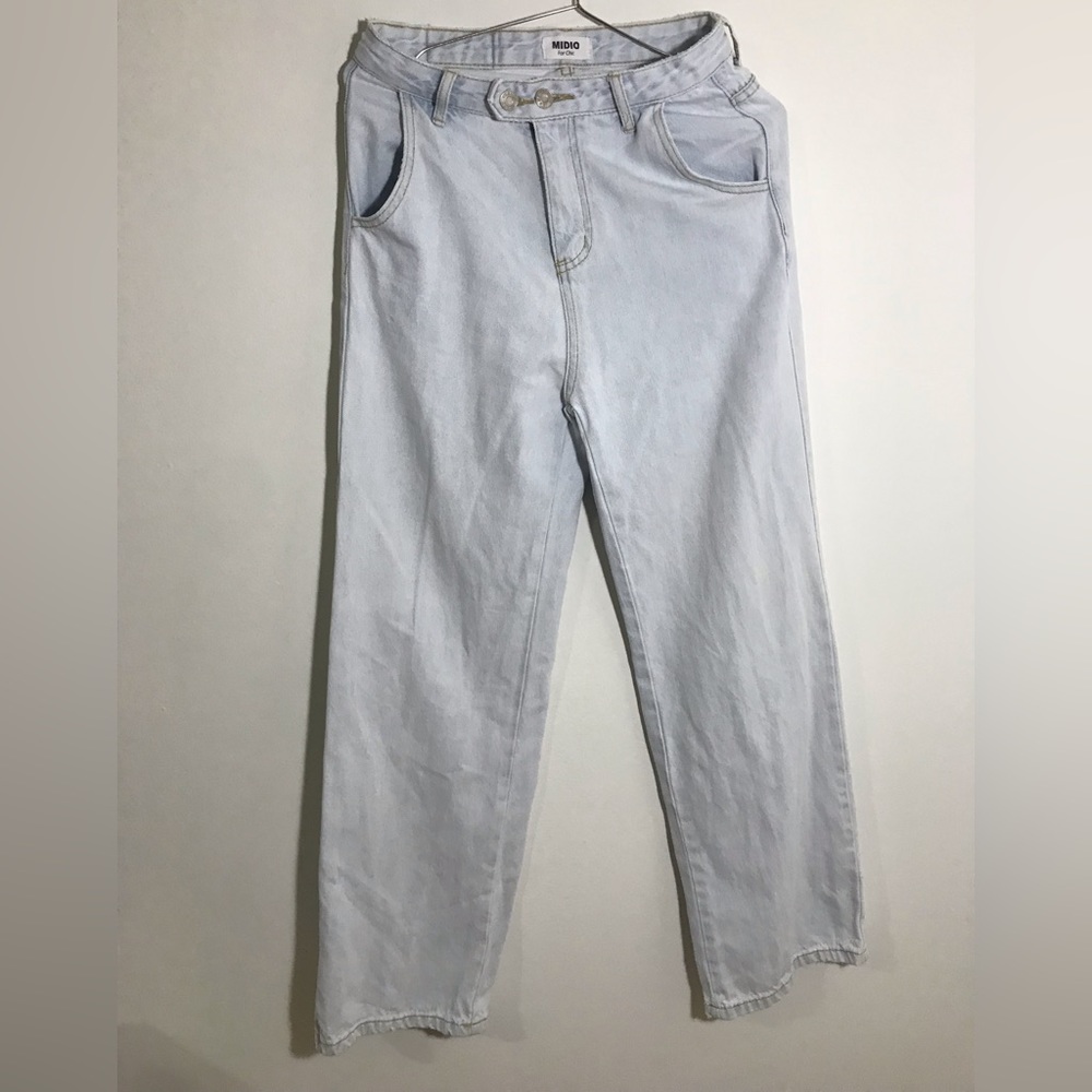 Light blue high waisted Jeans 💙